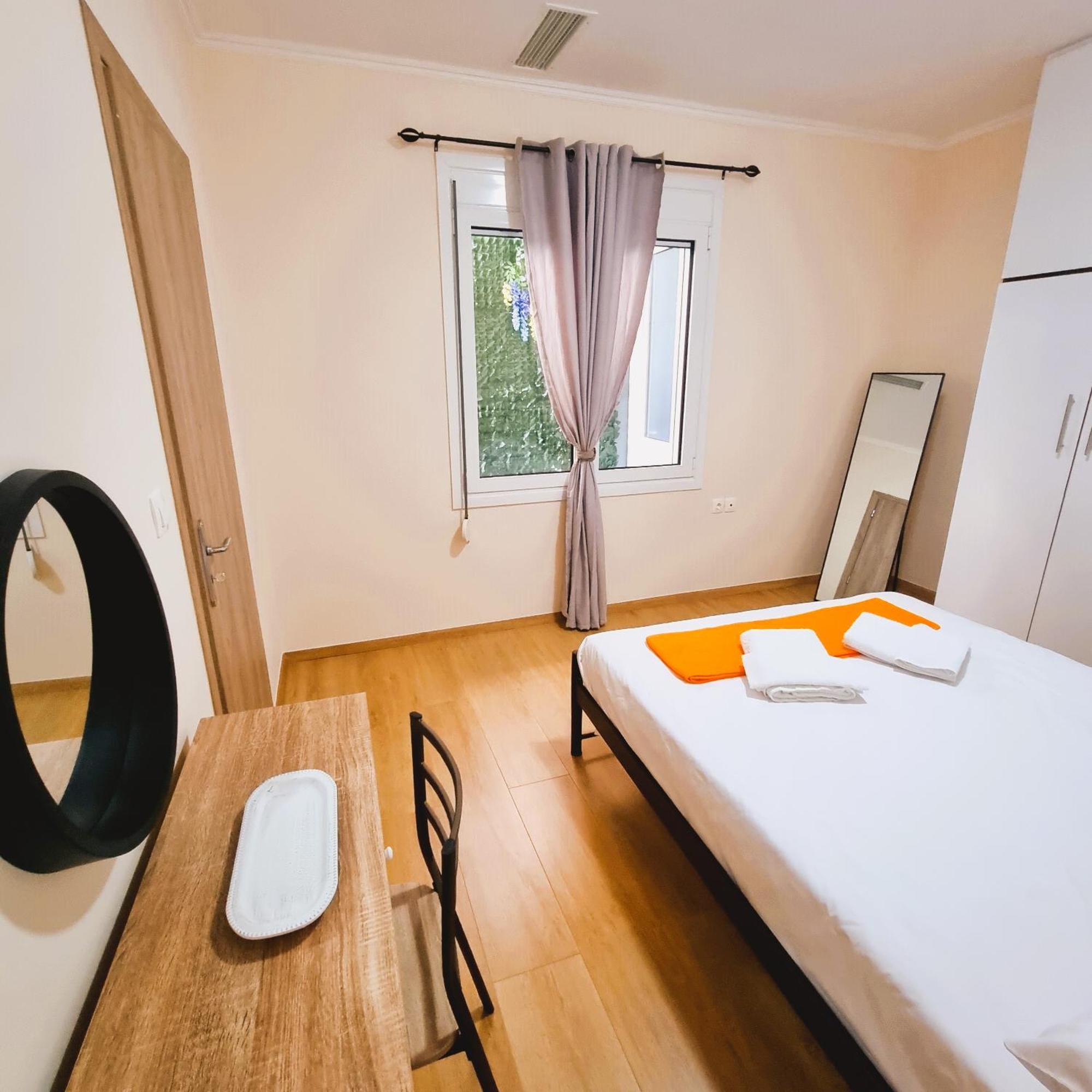 Estrella Apartment Спарти Екстериор снимка
