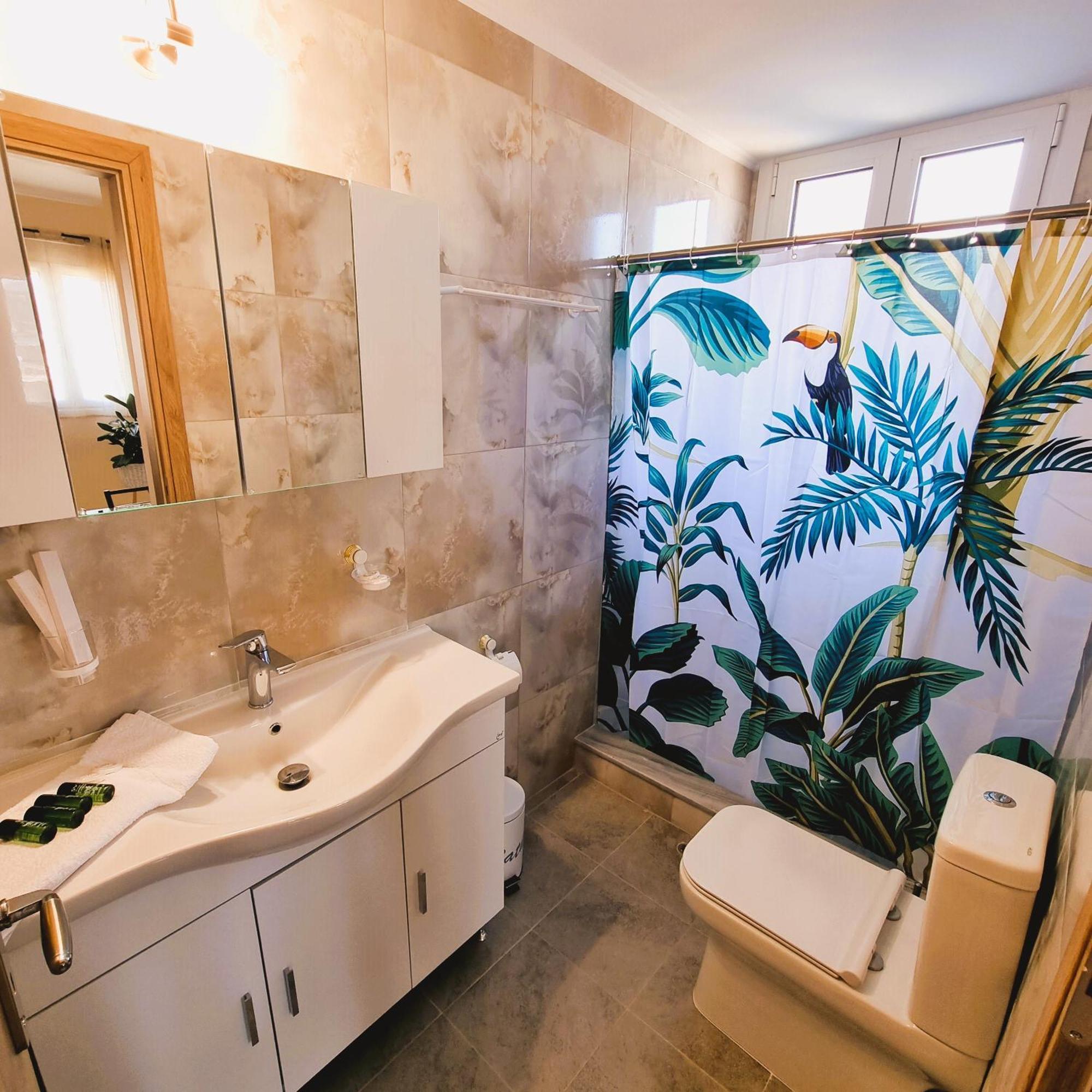 Estrella Apartment Спарти Екстериор снимка