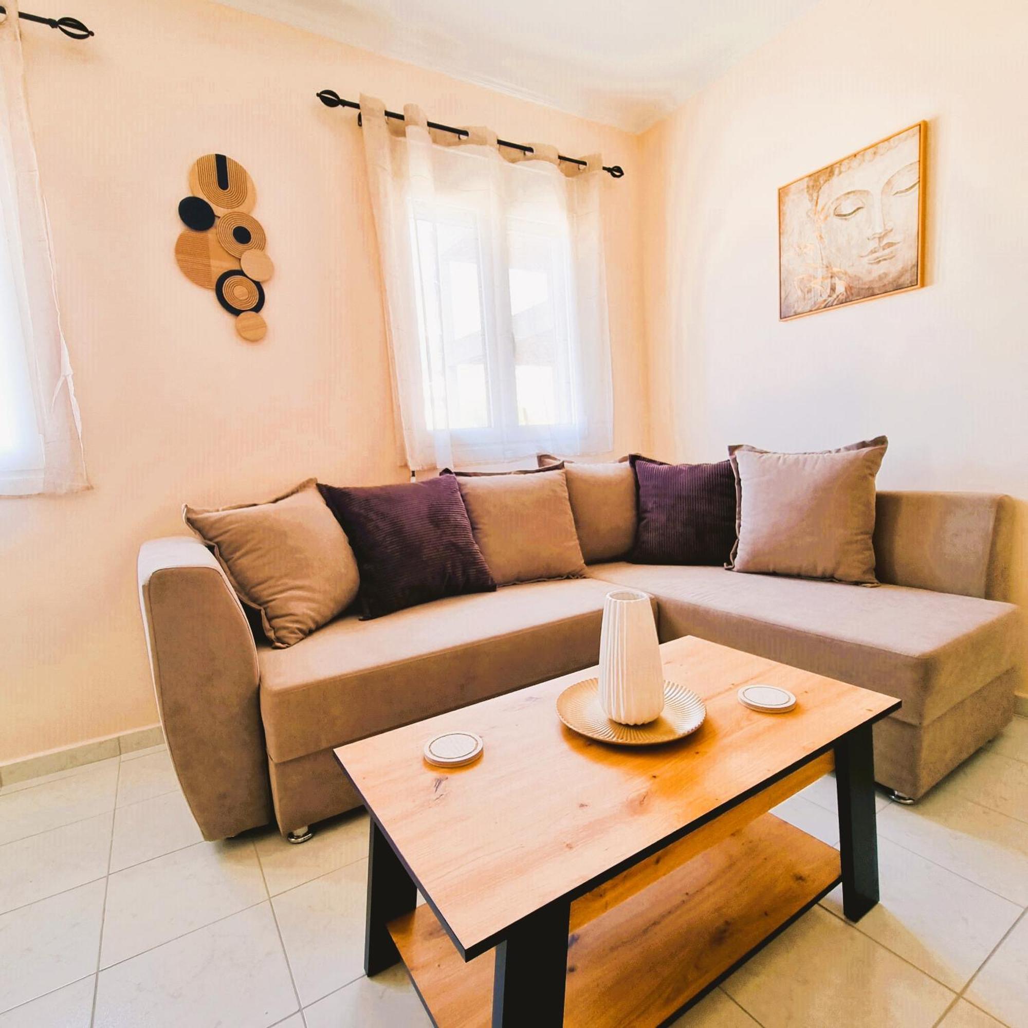 Estrella Apartment Спарти Екстериор снимка